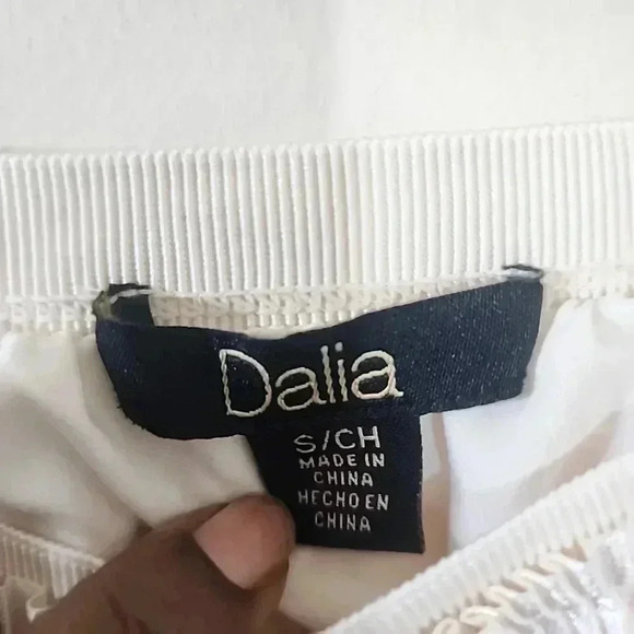 Dalia  Pleated Pearl colored Midi Skirt. Small - Picture 6 of 8